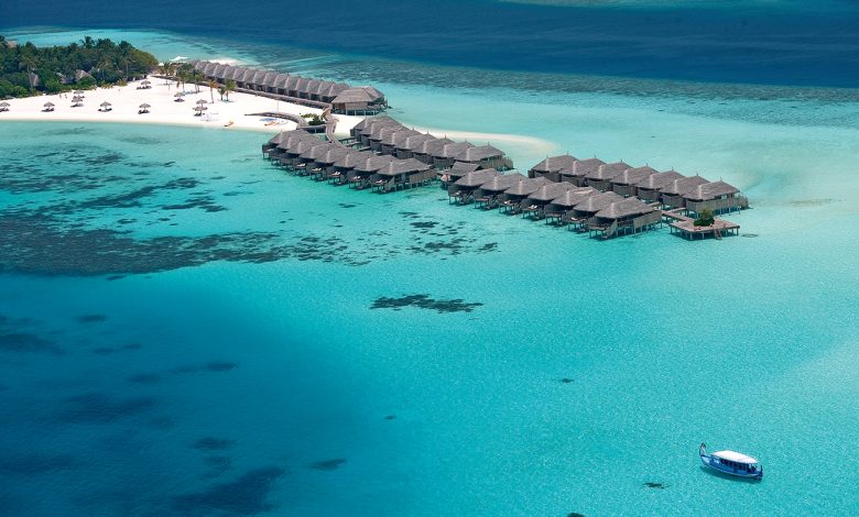 Lüksün ve konforun buluşma noktası Constance Hotels & Resorts Moofushi, sonbahar gelinlerini sıcak balayı tatiline bekliyor!