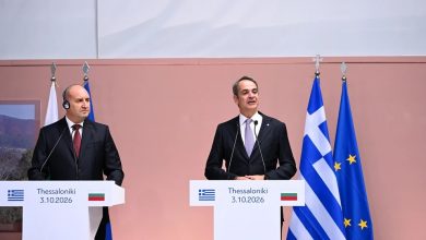 Bulgaristan ile Yunanistan arasında tarihi eser anlaşması 6 Bulgaristan ile Yunanistan, yıllardır gündemde olan tarihi eserlerin karşılıklı teslimi için protokol imzaladı.