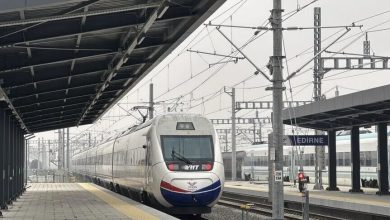 Çerkezköy-Edirne hızlı tren seferleri başladı 4 Çerkezköy-Kapıkule Hızlı Demiryolu Hattı’nın hizmete girmesiyle Çerkezköy-Edirne arasında yolcu seferleri başladı.