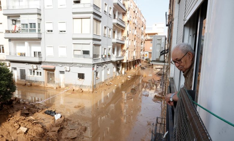 İspanya’nın Albacete bölgesine bağlı Madrigueras’ta etkili olan şiddetli yağışlar sele yol açtı.