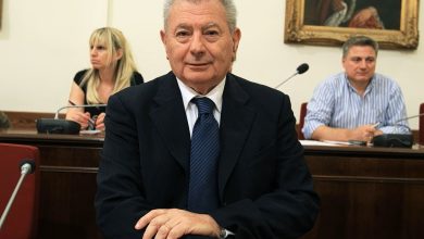 Yunanistan’da eski bakan ve PASOK’un önemli isimlerinden Sifis Valyrakis’in ölümüne ilişkin davada verilen beraat kararına savcılık itiraz etti.